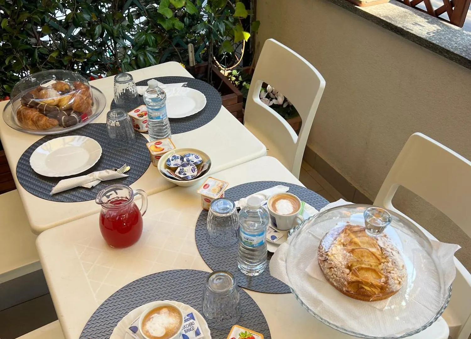 Beb I Portici Bed & Breakfast Cernobbio Italy